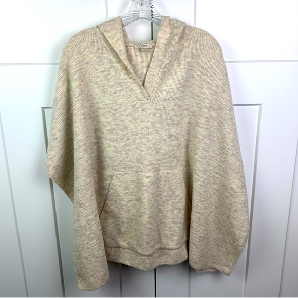 Ann Taylor Loft M L Sweater Poncho Oversized Hooded Beige Blush Pocket - Picture 1 of 9